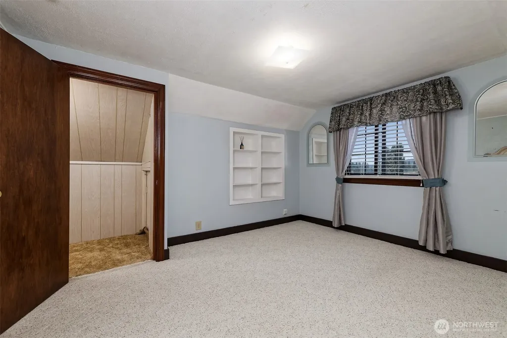 502 S 3rd Street Mccleary WA 98557