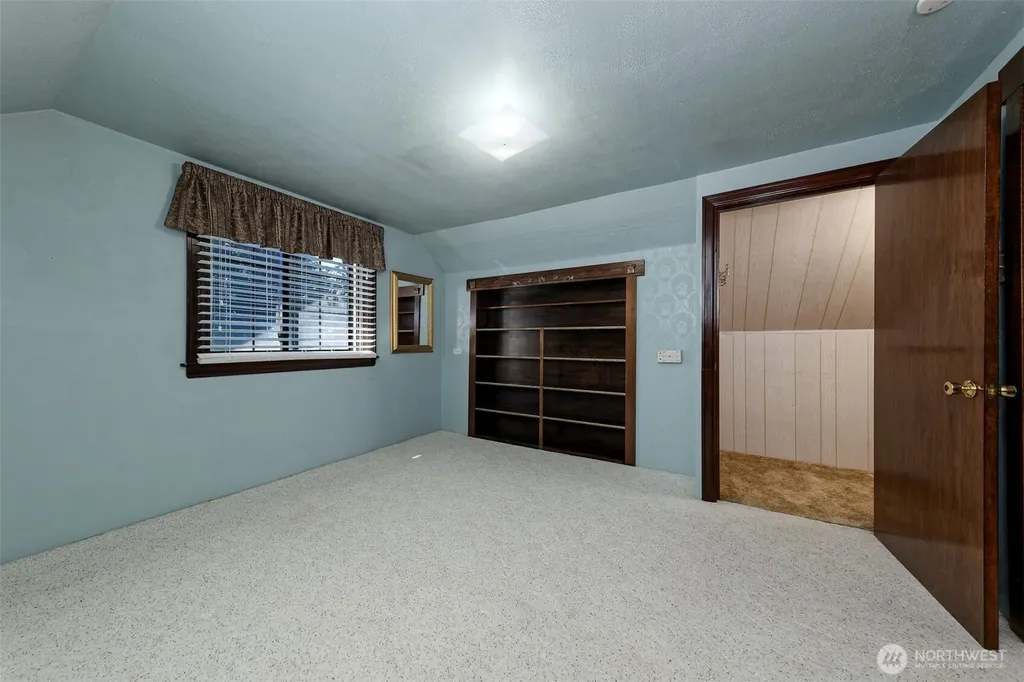 502 S 3rd Street Mccleary WA 98557