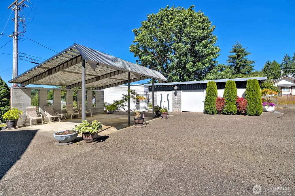 502 S 3rd Street Mccleary WA 98557