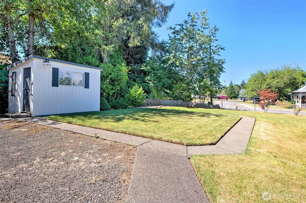 502 S 3rd Street Mccleary WA 98557