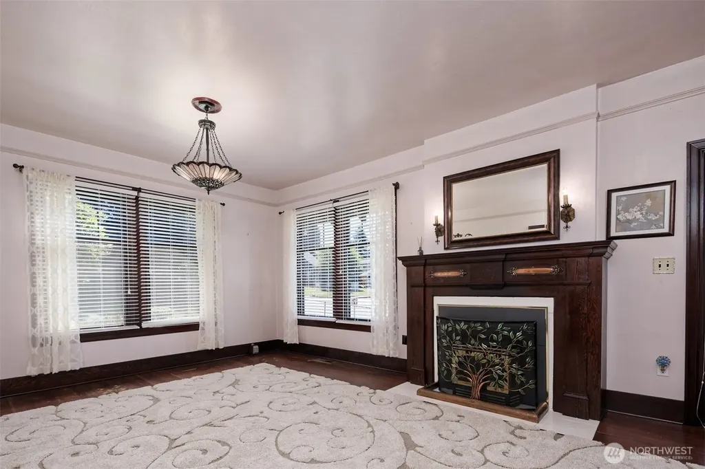 502 S 3rd Street Mccleary WA 98557