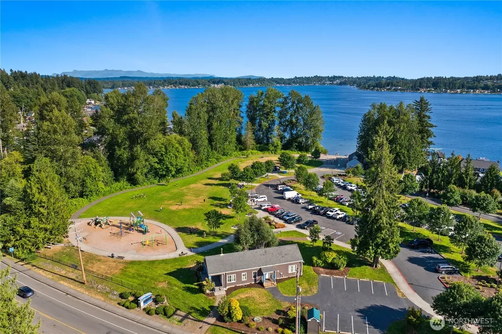 2506 101st Ave NE Lake Stevens WA 98258
