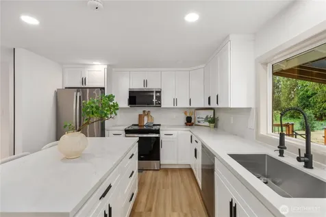 2506 101st Ave NE Lake Stevens WA 98258