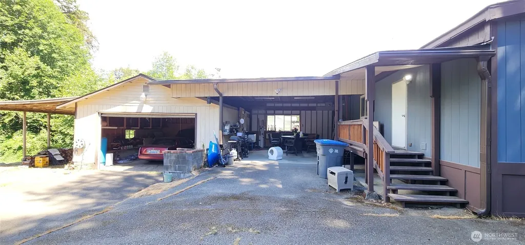 1041 NE Old Belfair Highway Belfair WA 98528