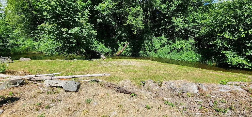 1041 NE Old Belfair Highway Belfair WA 98528