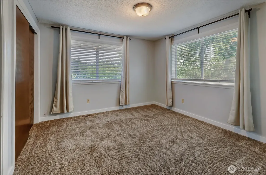 8811 83rd Avenue SE Olympia WA 98513