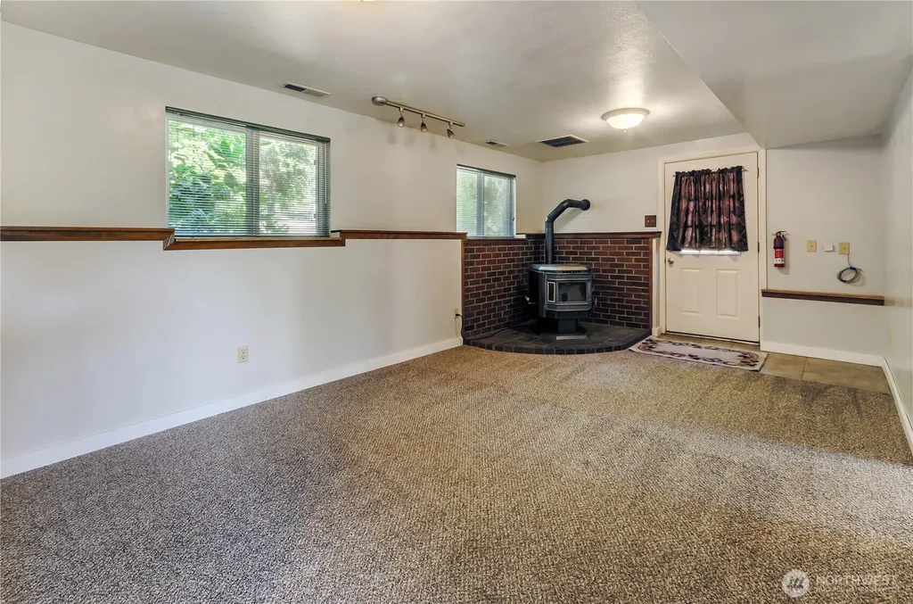 8811 83rd Avenue SE Olympia WA 98513