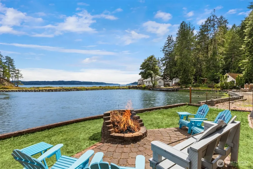 250 N Webster Lane Lilliwaup WA 98555