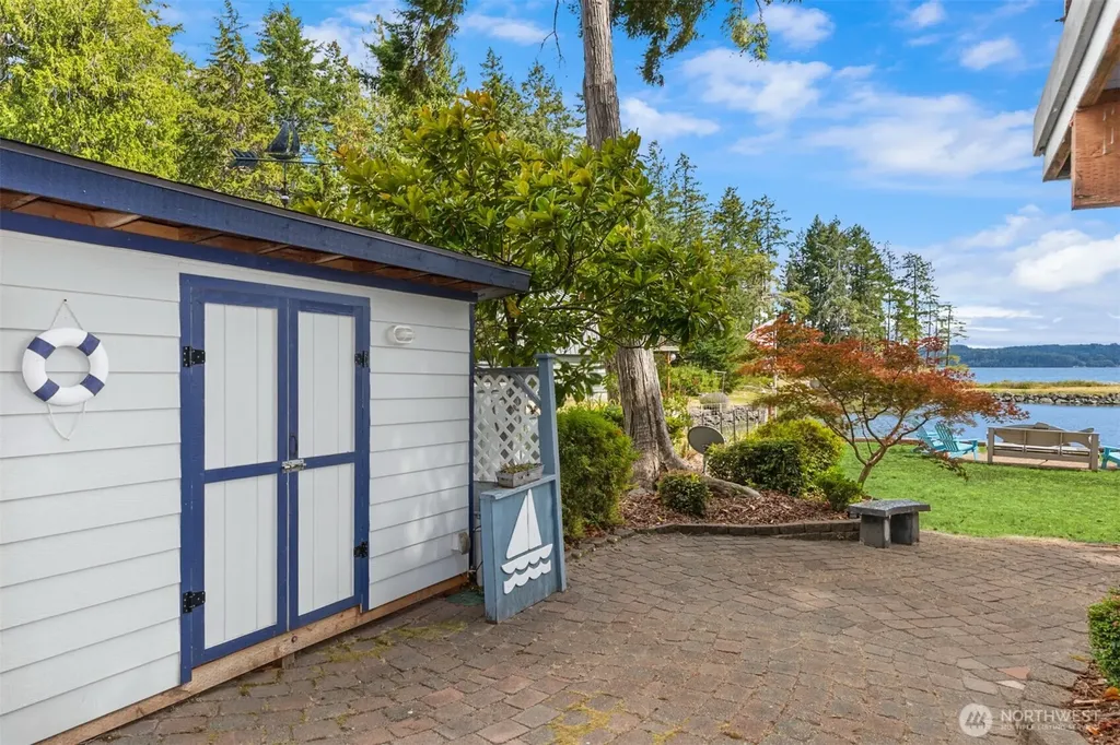 250 N Webster Lane Lilliwaup WA 98555