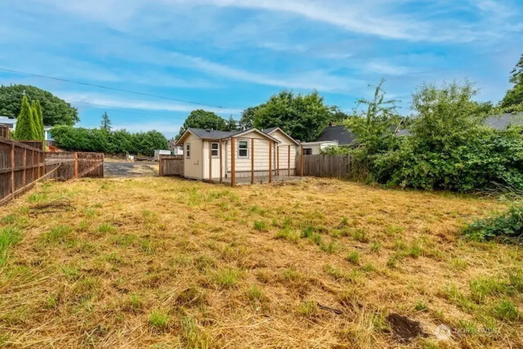 295 N 8th Street St. Helens OR 97051