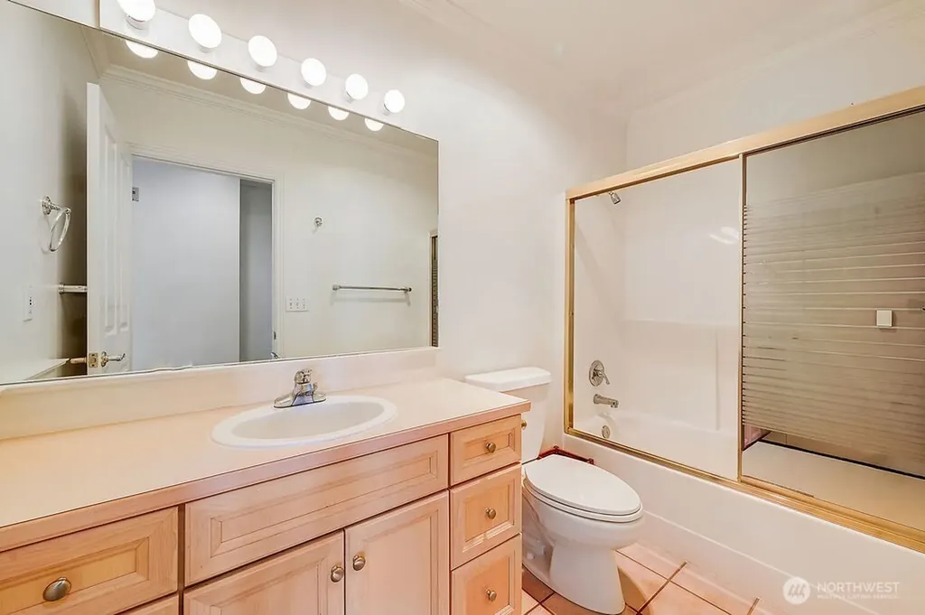 1633 Water Street Port Townsend WA 98368