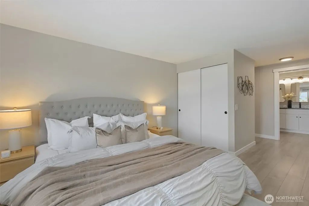 3507 SW Alaska Street Seattle WA 98126