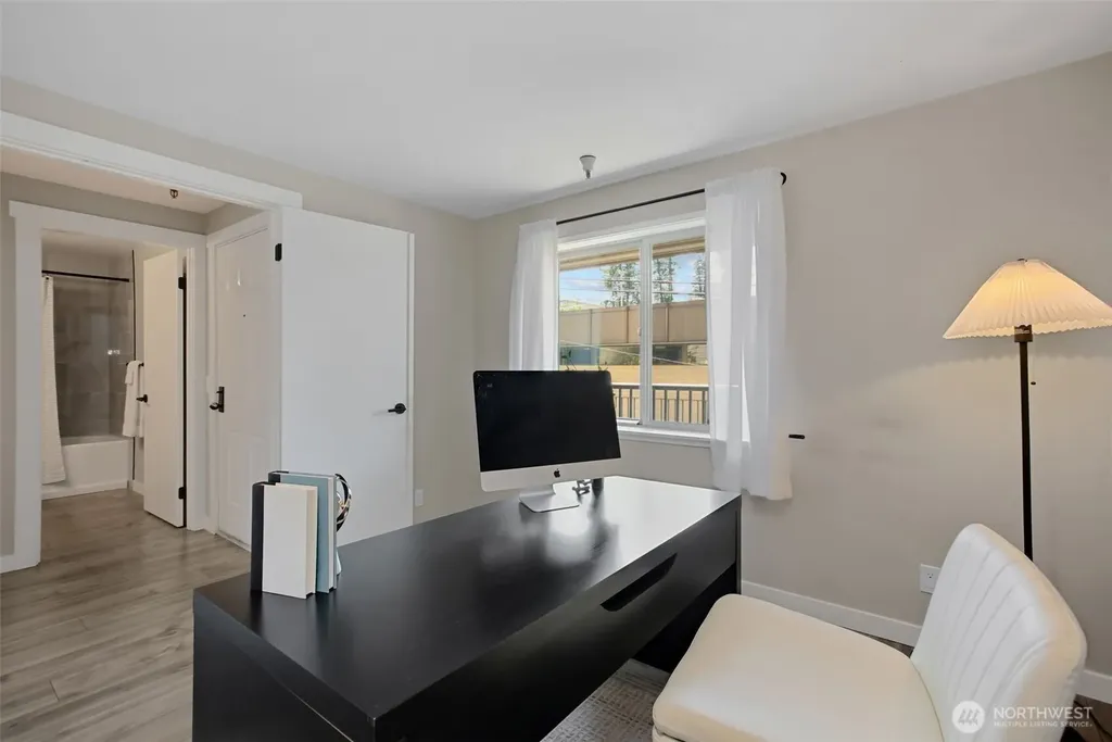 3507 SW Alaska Street Seattle WA 98126