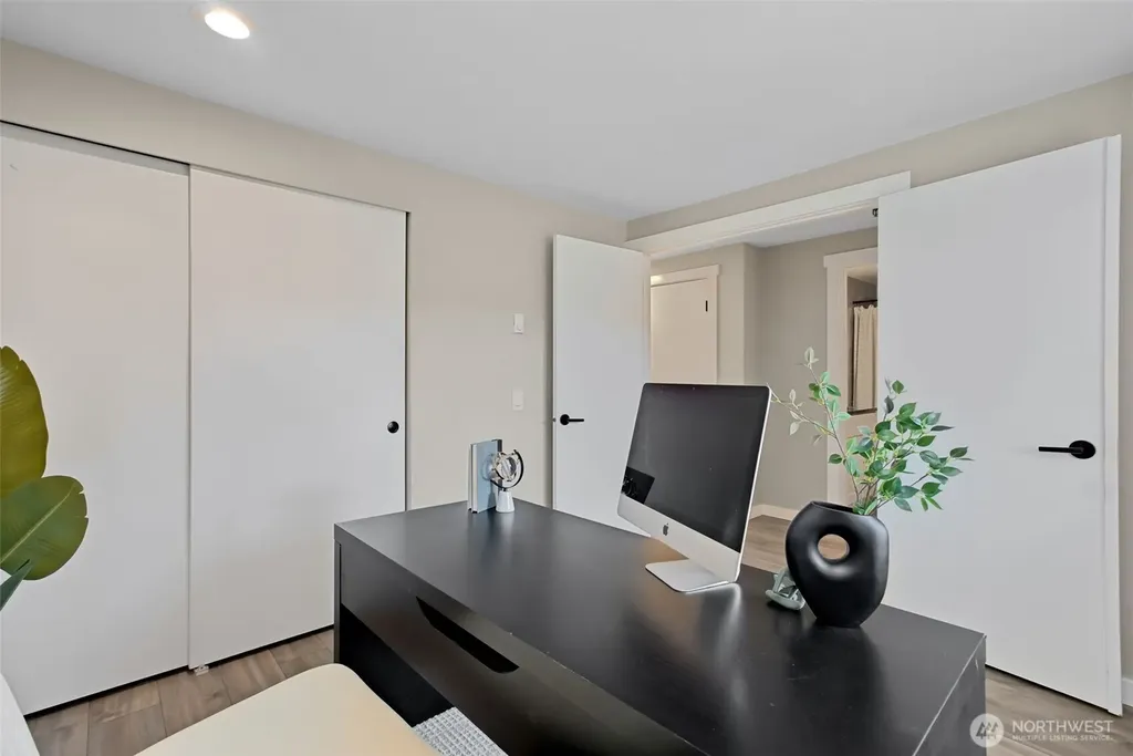 3507 SW Alaska Street Seattle WA 98126