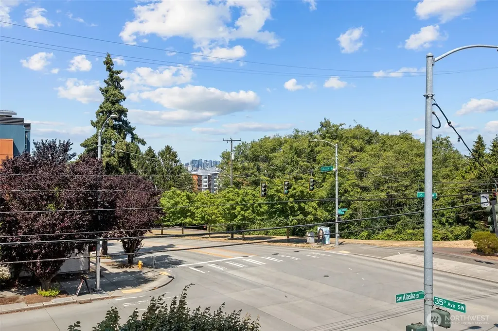 3507 SW Alaska Street Seattle WA 98126