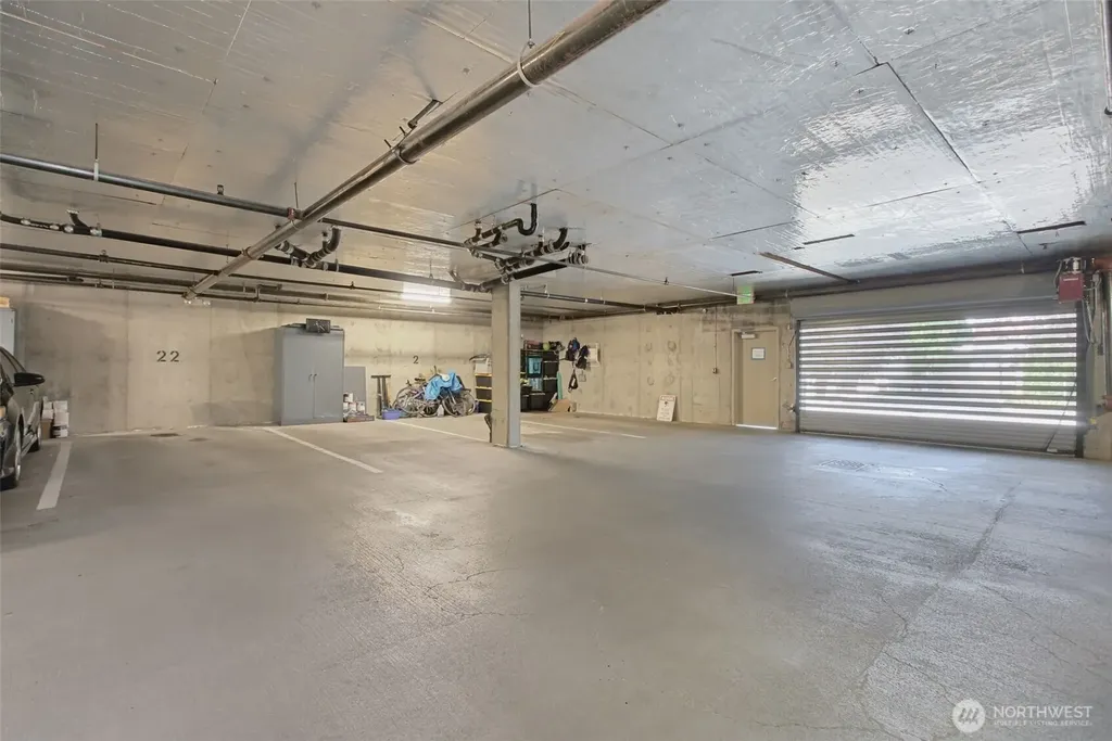 3507 SW Alaska Street Seattle WA 98126