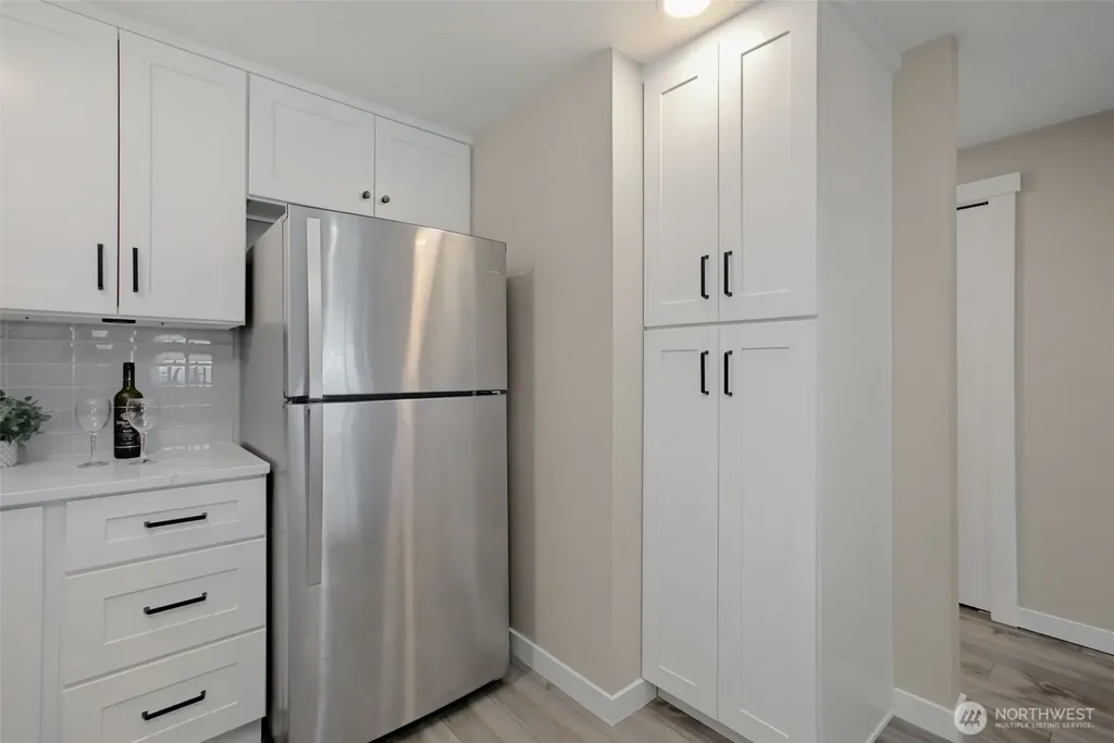 3507 SW Alaska Street Seattle WA 98126