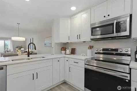 3507 SW Alaska Street Seattle WA 98126