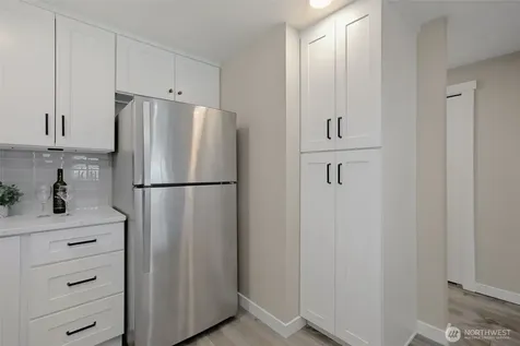 3507 SW Alaska Street Seattle WA 98126