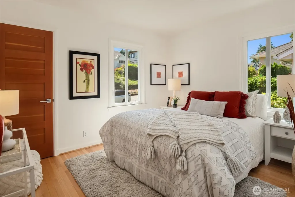 2313 47th Avenue SW Seattle WA 98116