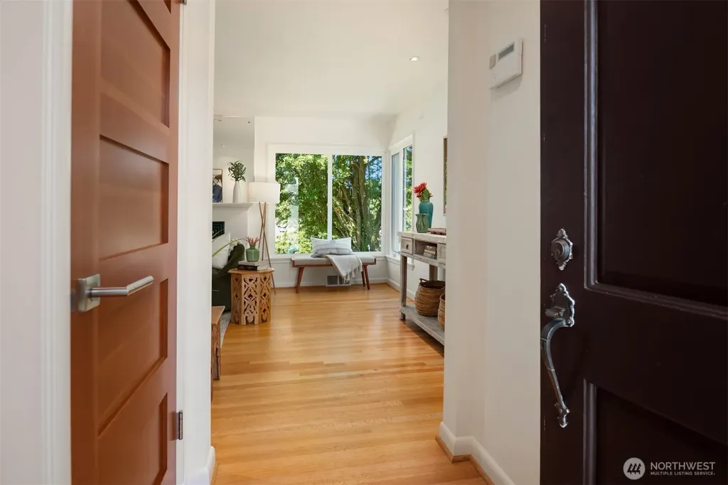 2313 47th Avenue SW Seattle WA 98116