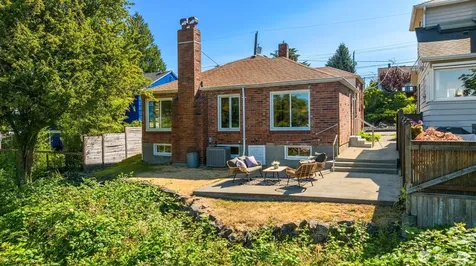 2313 47th Avenue SW Seattle WA 98116