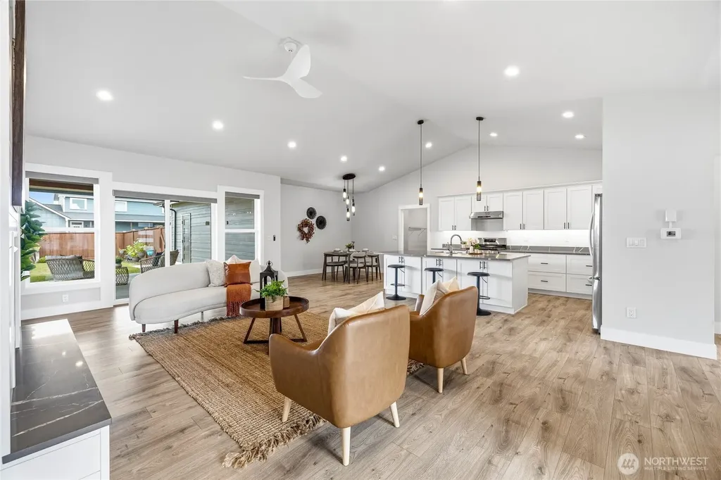 1725 Aaron Drive Lynden WA 98264