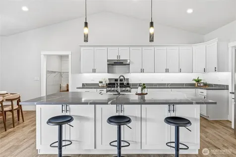 1725 Aaron Drive Lynden WA 98264