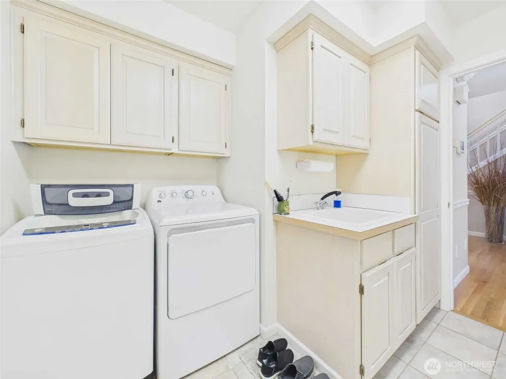 6441 Troon Lane SE Olympia WA 98501