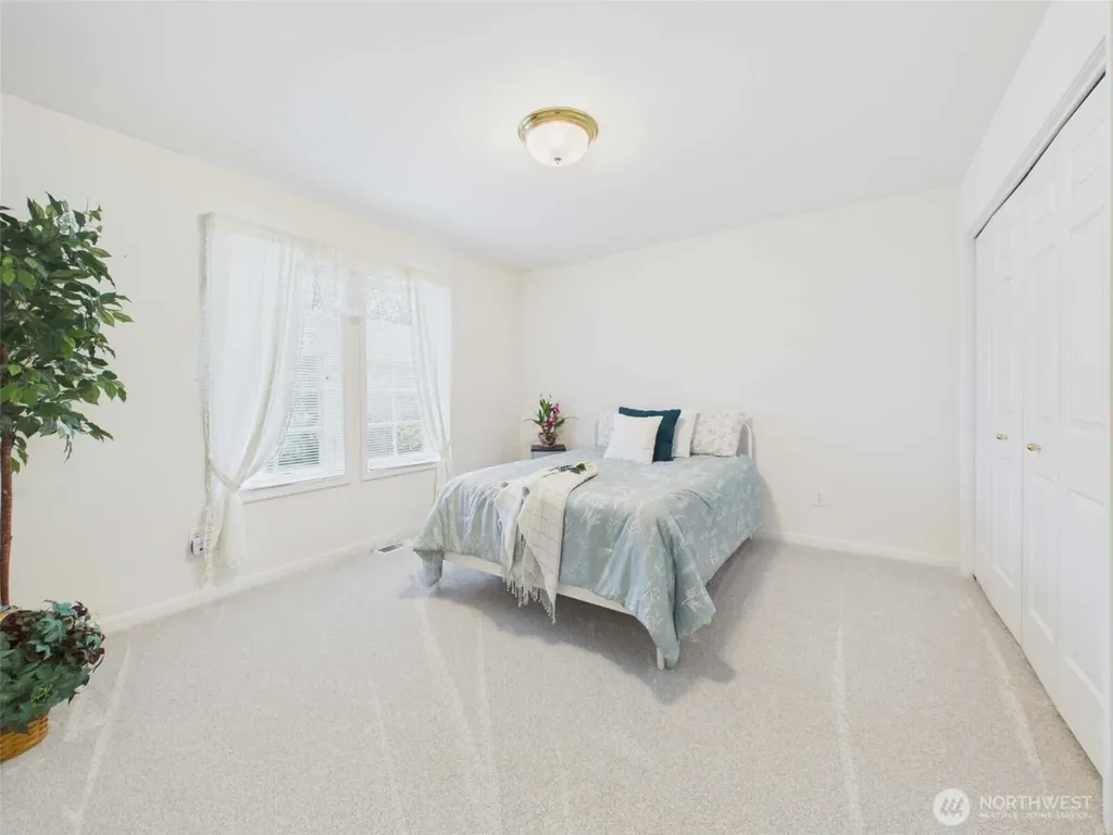 6441 Troon Lane SE Olympia WA 98501