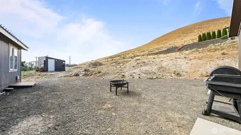 36055 E Red Mountain Road Benton City WA 99320