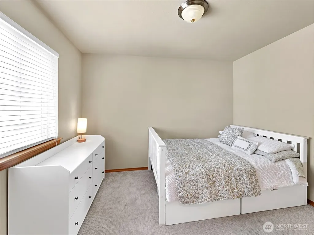 2623 145th Street SW Lynnwood WA 98087