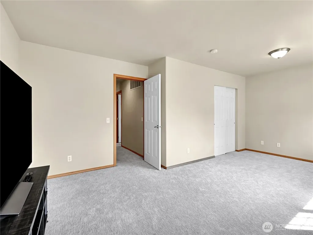 2623 145th Street SW Lynnwood WA 98087