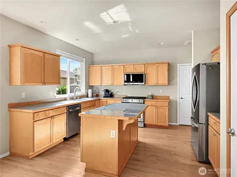 2623 145th Street SW Lynnwood WA 98087