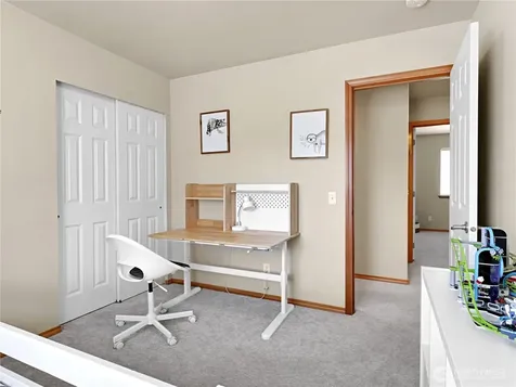2623 145th Street SW Lynnwood WA 98087