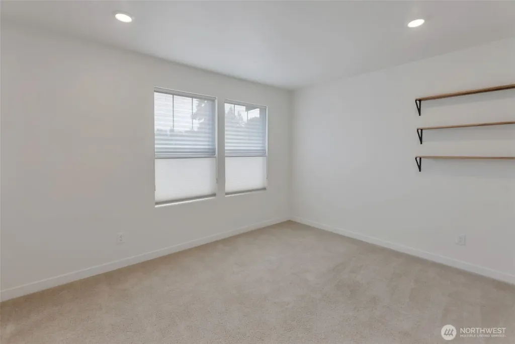 5106 S 294th Court Auburn WA 98001