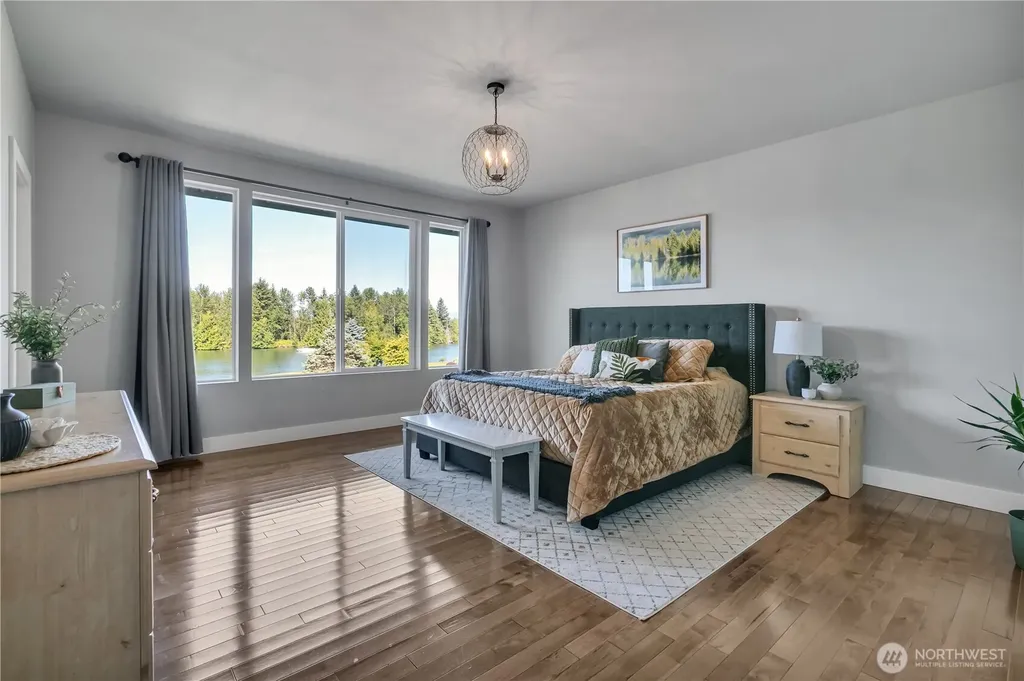 4705 Lakeridge Drive E Lake Tapps WA 98391