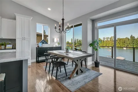 4705 Lakeridge Drive E Lake Tapps WA 98391