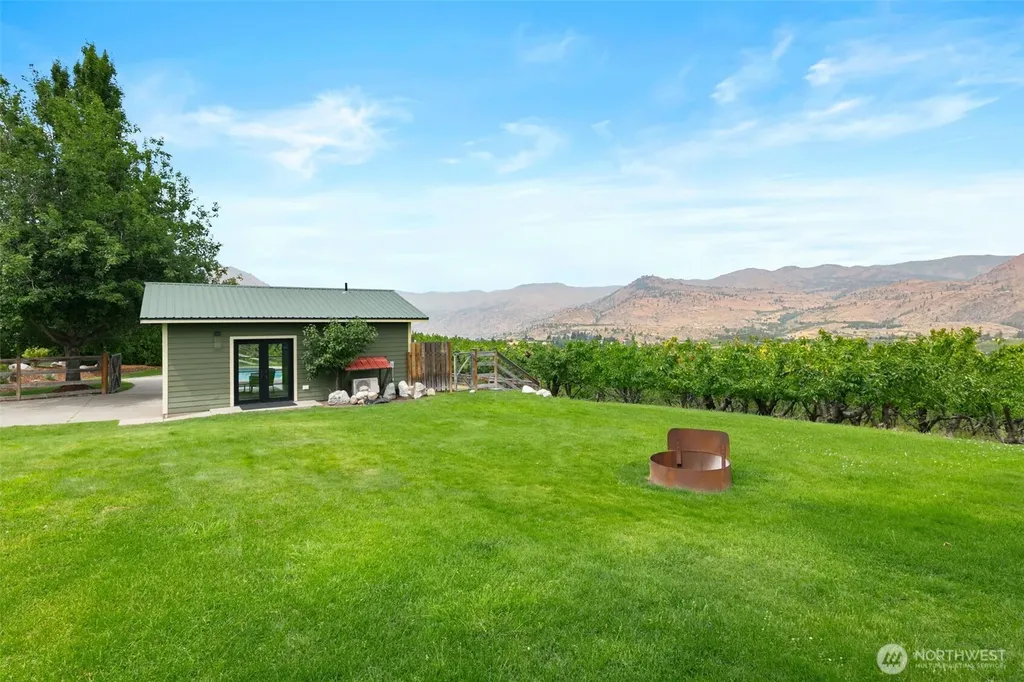 820 Summit Boulevard Manson WA 98831