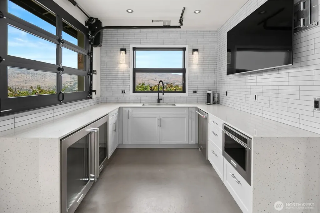 820 Summit Boulevard Manson WA 98831