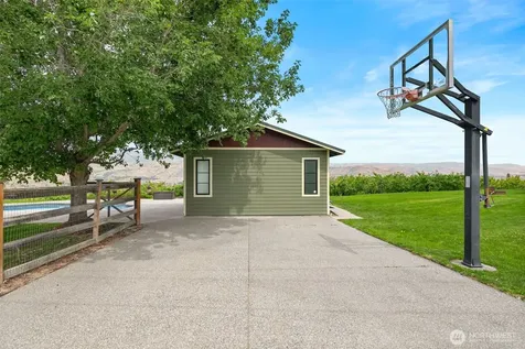 820 Summit Boulevard Manson WA 98831