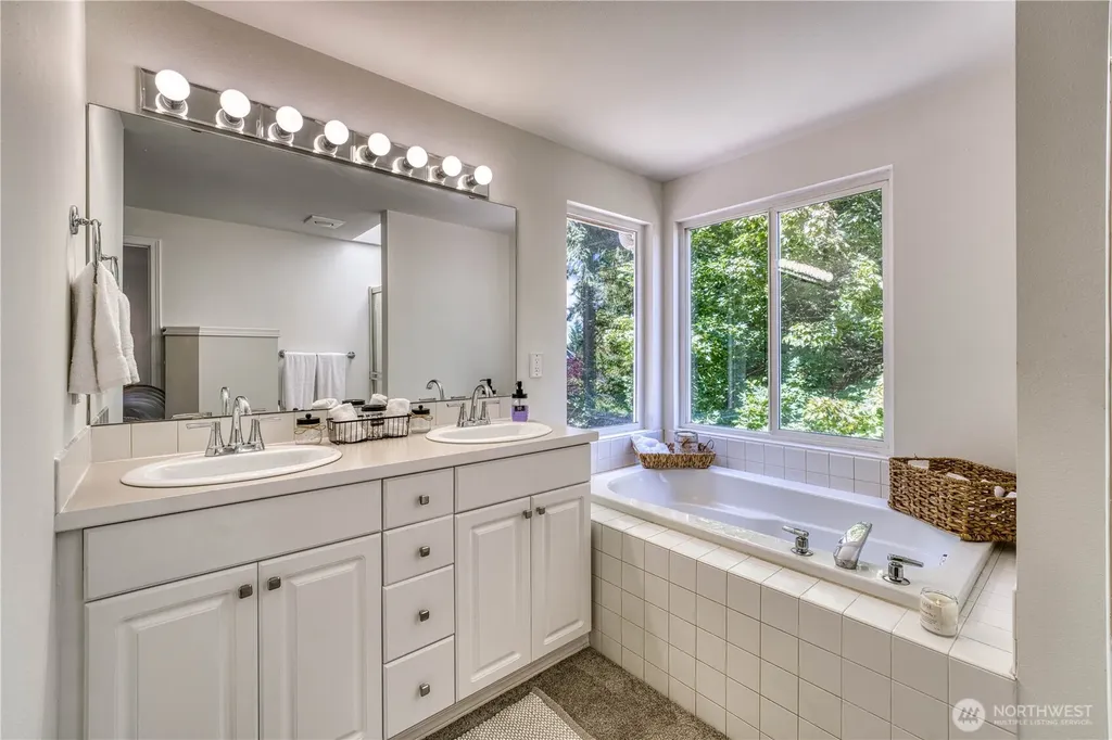 202 35th Avenue Ct NW Gig Harbor WA 98335