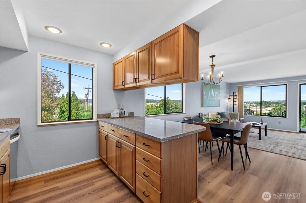 317 Kennebeck Avenue S Kent WA 98030