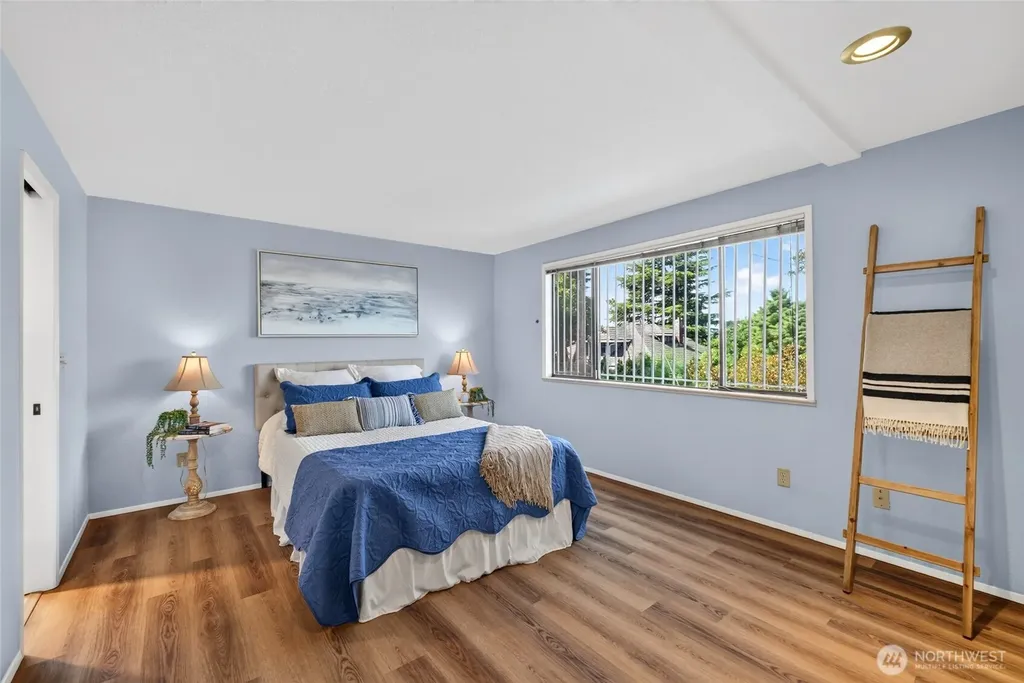 317 Kennebeck Avenue S Kent WA 98030