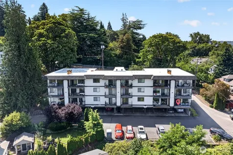 317 Kennebeck Avenue S Kent WA 98030