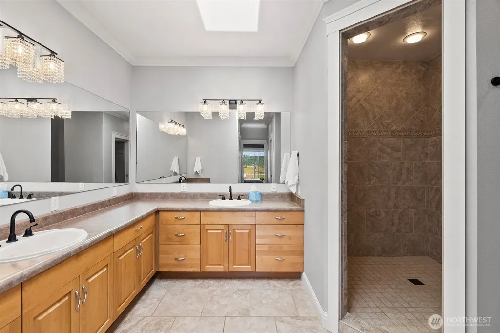 1480 Pacific Avenue Raymond WA 98577