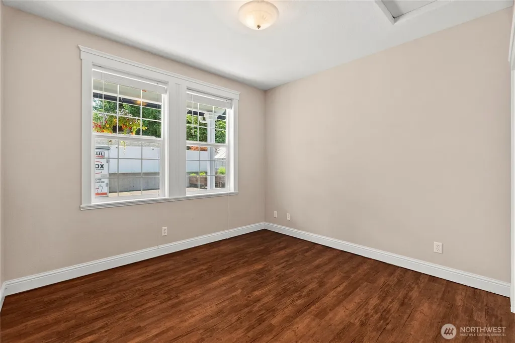 1480 Pacific Avenue Raymond WA 98577