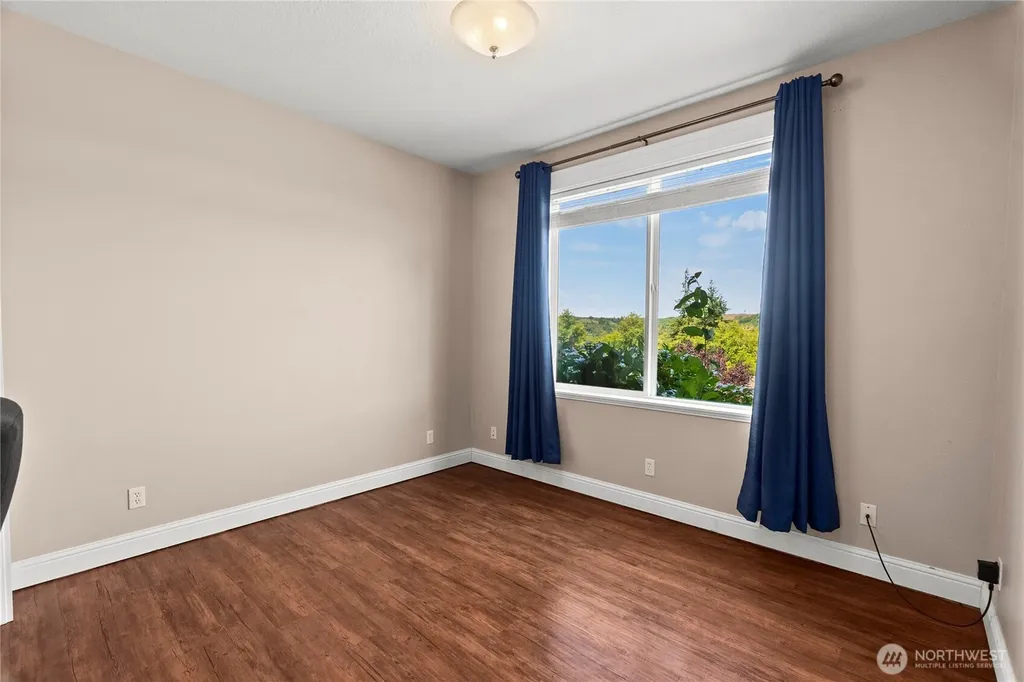 1480 Pacific Avenue Raymond WA 98577