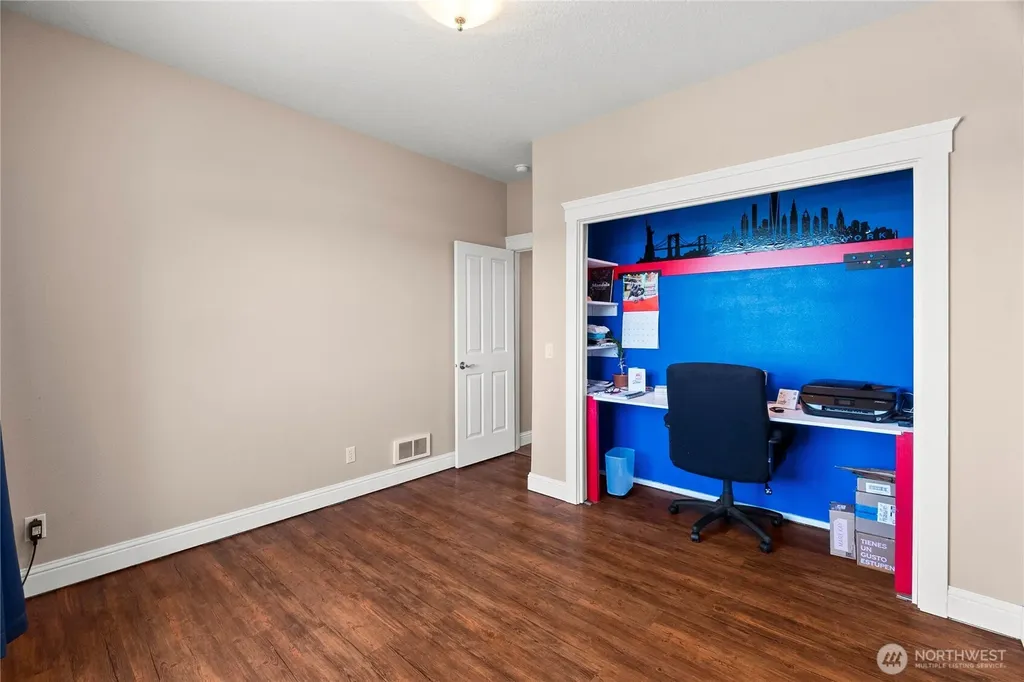 1480 Pacific Avenue Raymond WA 98577