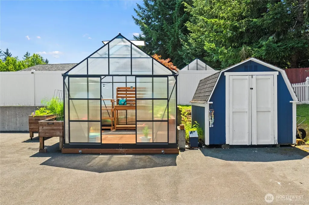 1480 Pacific Avenue Raymond WA 98577